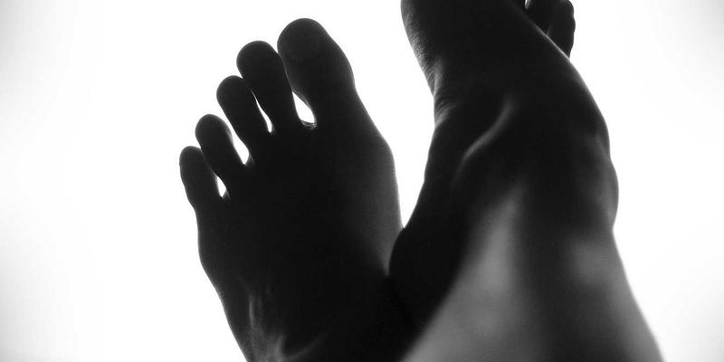 分栏布局中的微交互设计：如何用细节动画提升用户体验与品牌感知