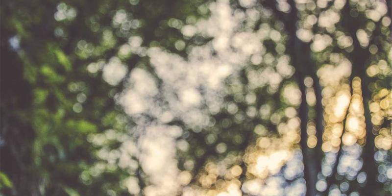 暗黑模式设计指南：提升用户体验的视觉舒适度、可读性与拟物化实现方案