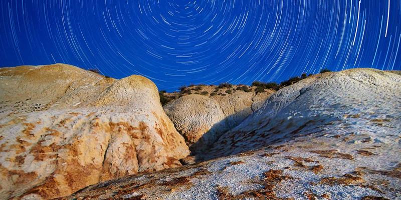 融合中国设计与拟物化美学：电子商务产品页面的UI优化策略