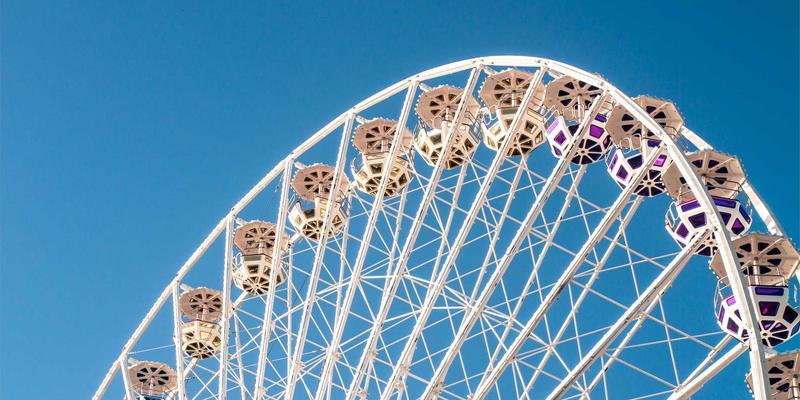 视觉设计与分栏布局：打造高效数据可视化网站的三大核心策略